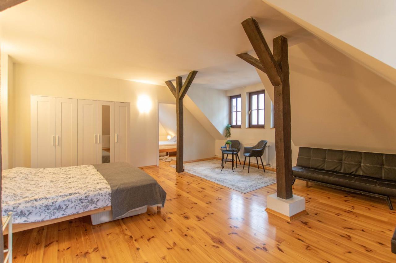 Rose Old Town Apartment Торунь Экстерьер фото